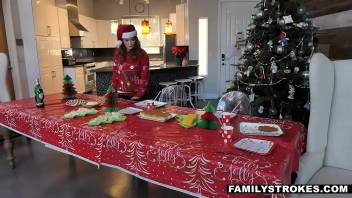 Crazy Teens Have A Christmas Family Orgy